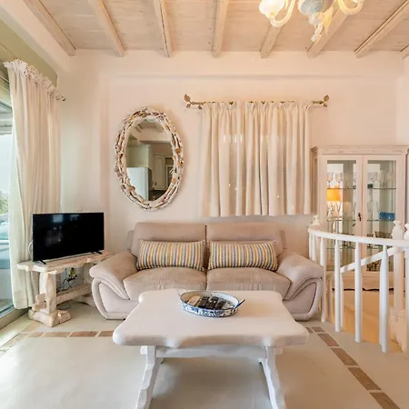 Manolia Luxury Private House By Mykonian Kazarte 度假居 *